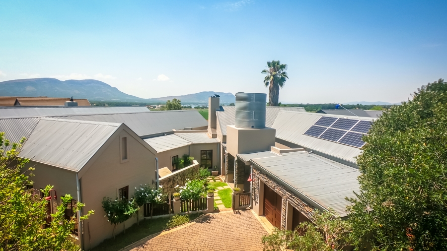 3 Bedroom Property for Sale in The Coves North West